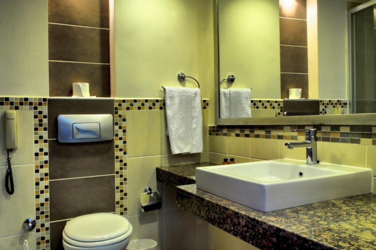 Ephesia Hotel Kuşadası Ngoại thất bức ảnh