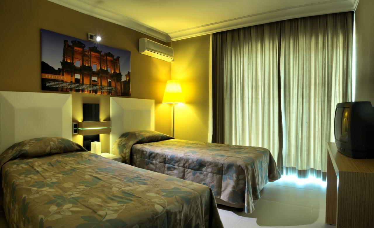 Ephesia Hotel Kuşadası Ngoại thất bức ảnh