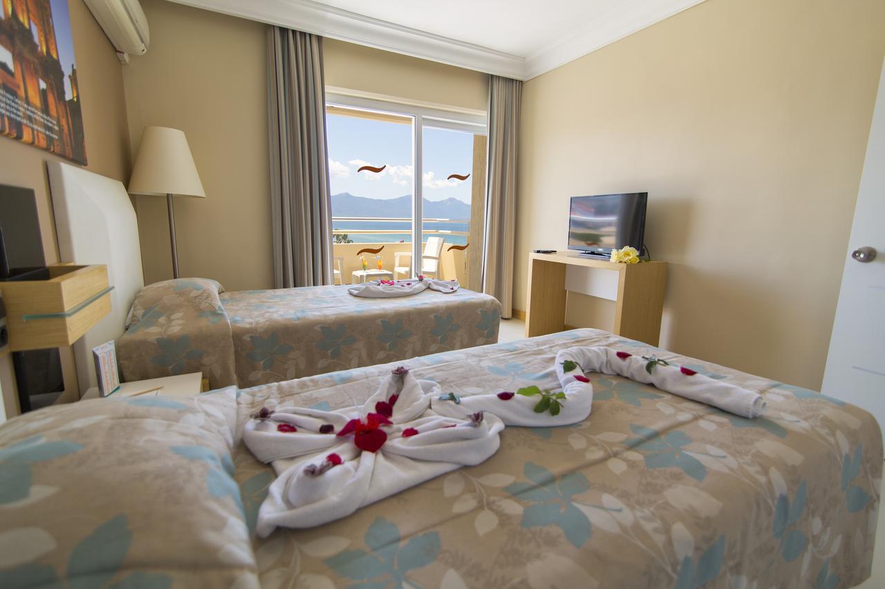 Ephesia Hotel Kuşadası Ngoại thất bức ảnh
